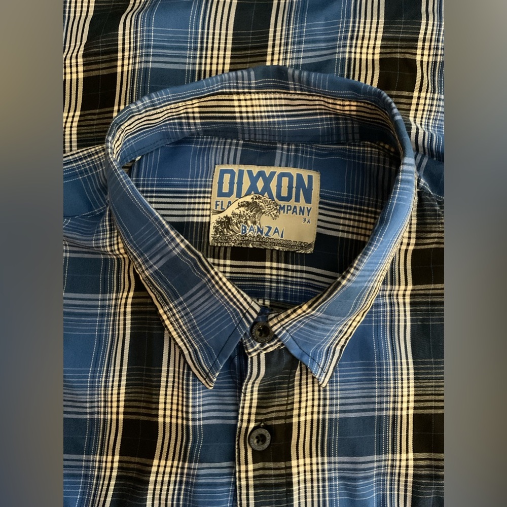 ◦	Dixxon Bamboo Men’s 3XL
	◦	Used in excellent condition
	◦	Fits true to size